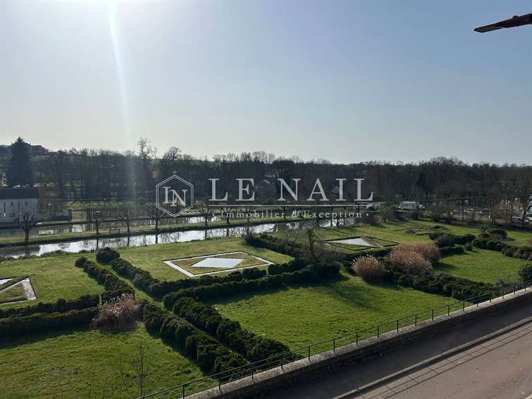 Château Nevers - 15 chambres - 1200m²