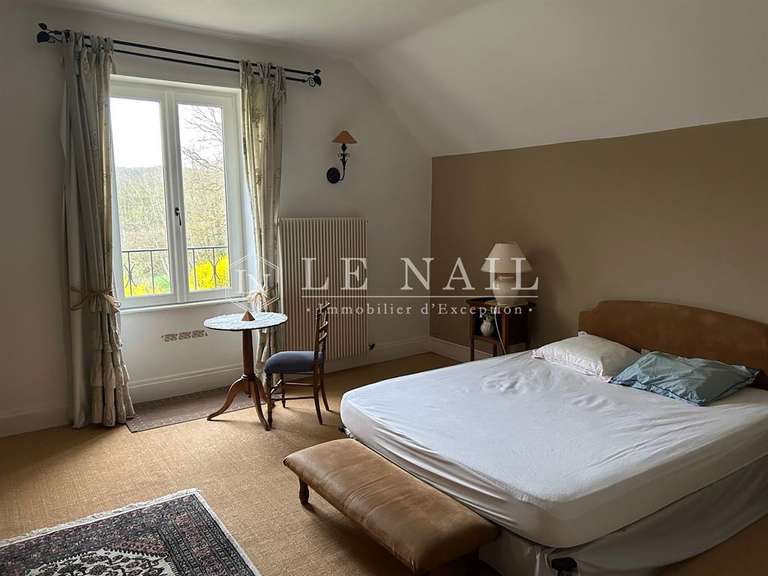 Manoir Nevers - 9 chambres - 540m²