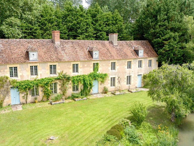 Propriété Nevers - 14 chambres - 580m²