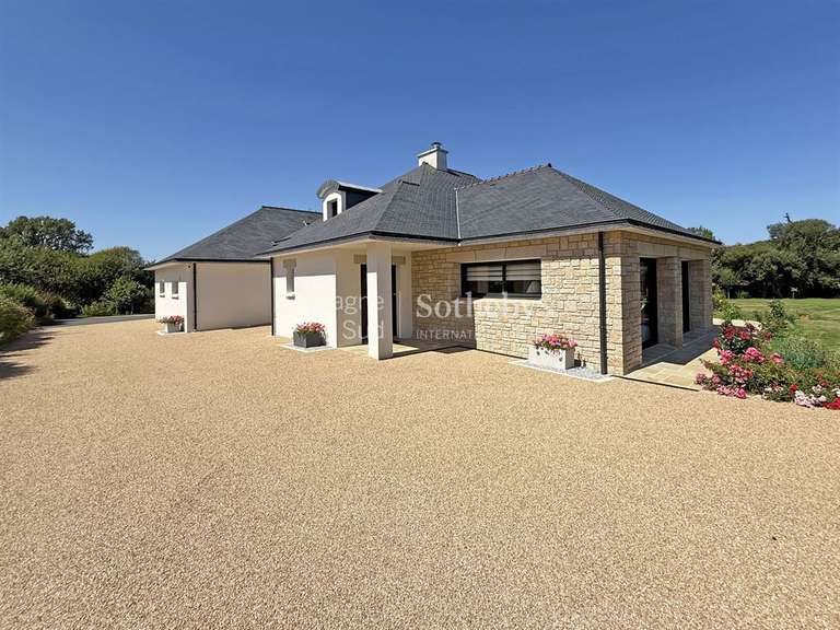 Maison Névez - 4 chambres - 285m²