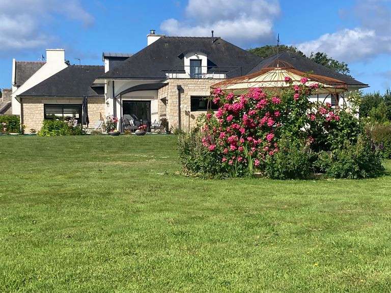 Maison Névez - 4 chambres - 284m²