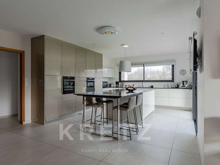 Maison Névez - 4 chambres - 284m²