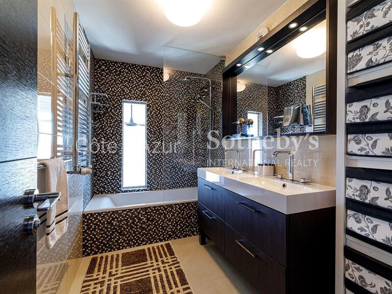 Appartement Nice - 2 chambres - 120m²