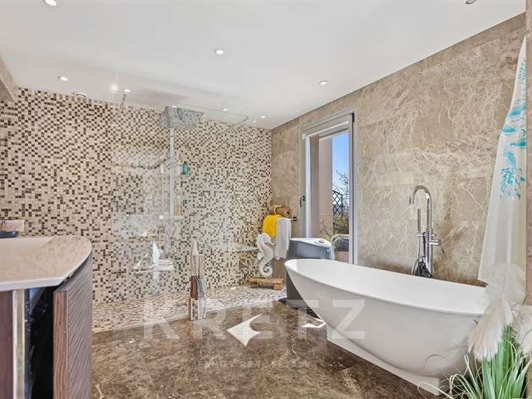 Appartement Nice - 3 chambres - 113m²