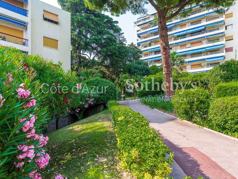 Appartement Nice - 1 chambre - 70m²