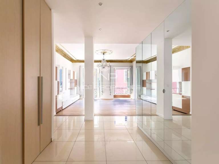 Appartement Nice - 2 chambres - 77m²
