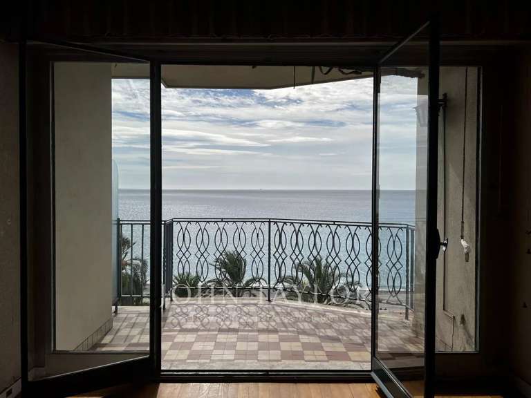Appartement Nice - 1 chambre - 84m²