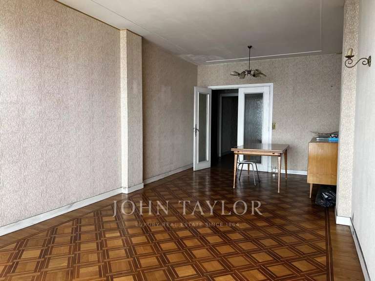 Appartement Nice - 1 chambre - 84m²