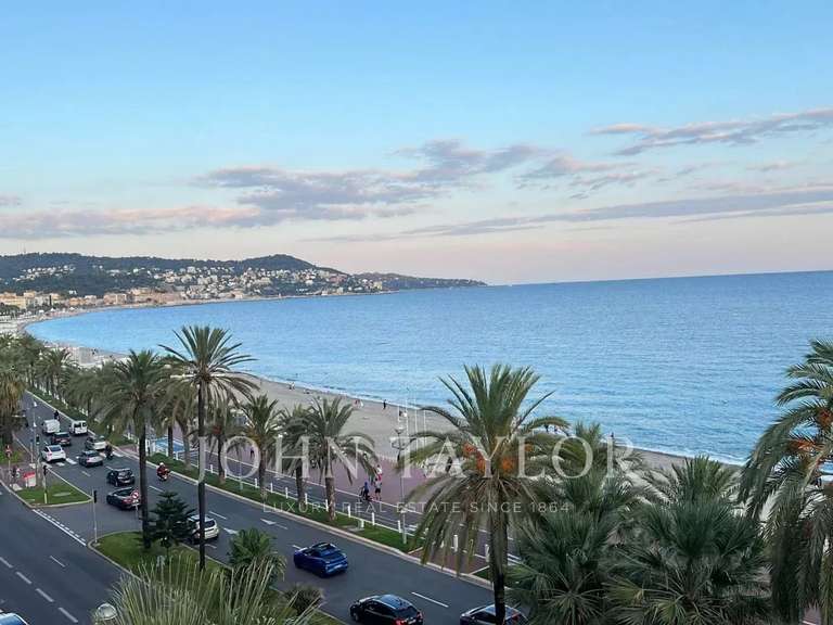 Appartement Nice - 1 chambre - 84m²