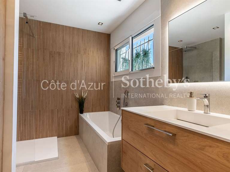 Appartement Nice - 2 chambres - 95m²