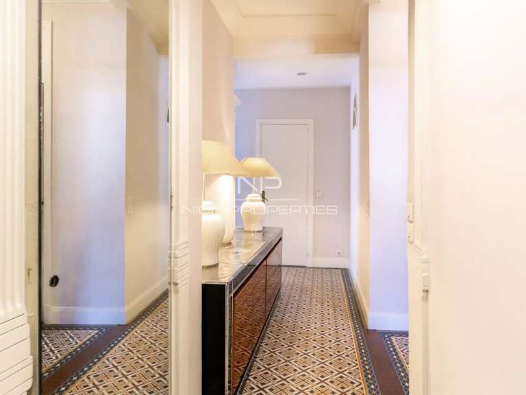 Appartement Nice - 1 chambre - 102m²