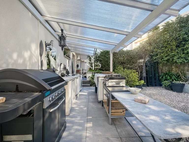 Apartment Nice - 2 bedrooms - 227m²