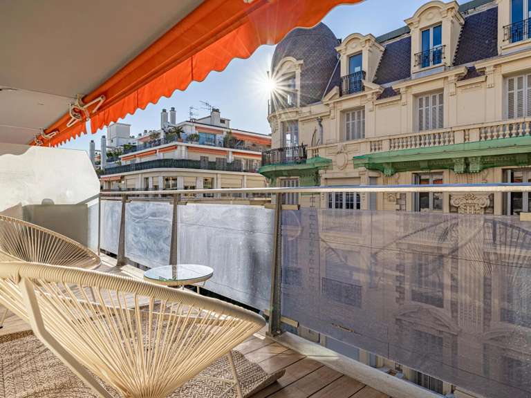 Appartement Nice - 1 chambre - 59m²