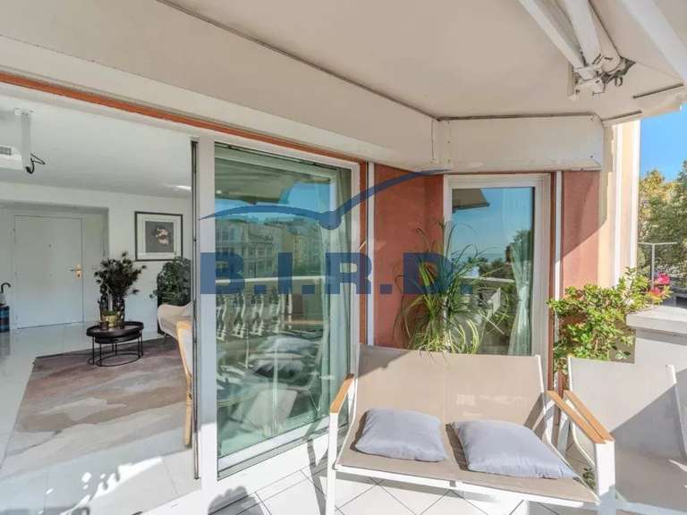 Apartment with Sea view Nice - 2 bedrooms - 72m²