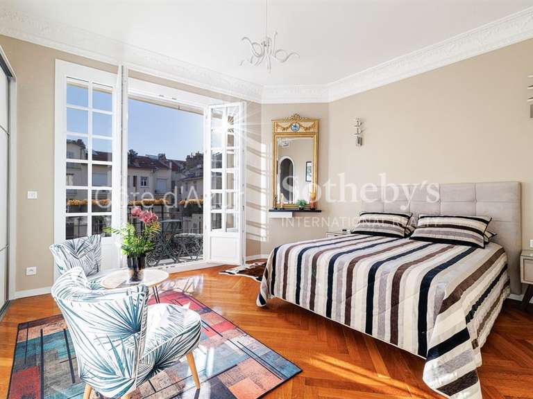 Appartement Nice - 3 chambres - 130m²