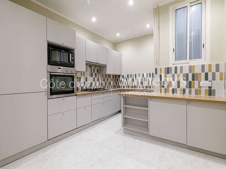 Appartement Nice - 2 chambres - 110m²