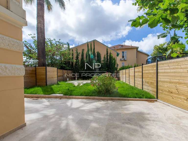 Apartment Nice - 2 bedrooms - 80m²