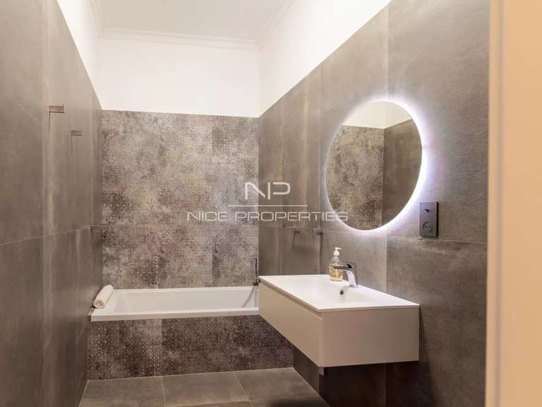 Apartment Nice - 2 bedrooms - 100m²