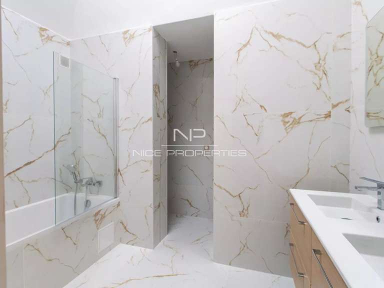 Appartement Nice - 3 chambres - 328m²