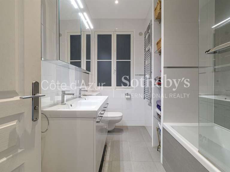 Appartement Nice - 2 chambres - 109m²