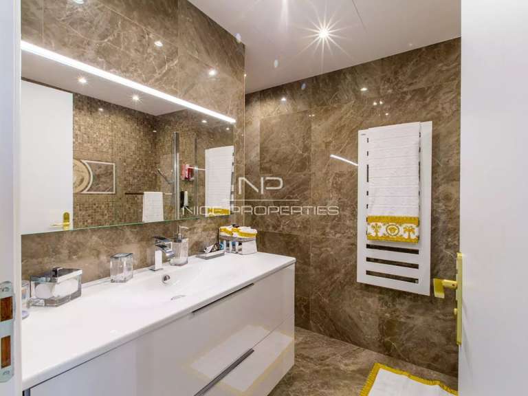 Appartement Nice - 2 chambres - 115m²