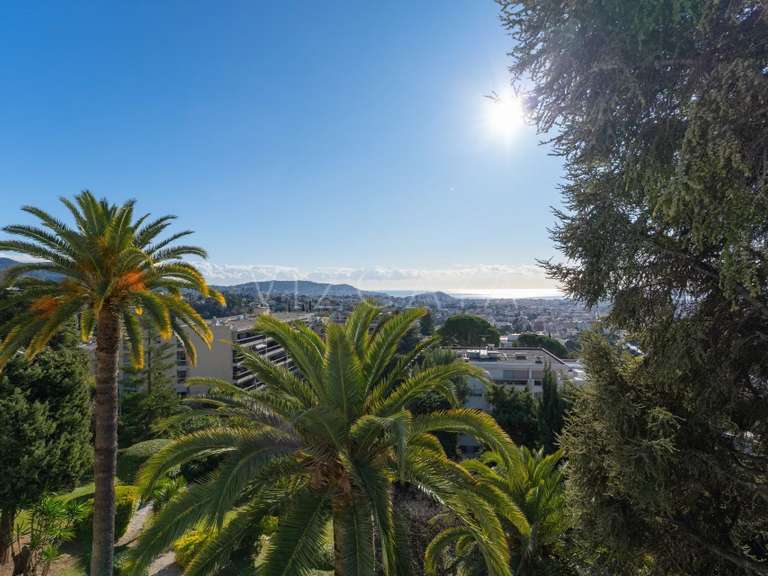 Apartment with Sea view Nice - 2 bedrooms - 67m²