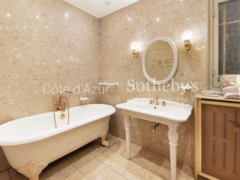 Appartement Nice - 1 chambre - 64m²