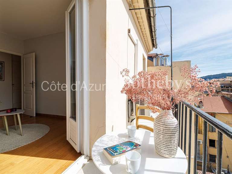 Apartment Nice - 2 bedrooms - 66m²
