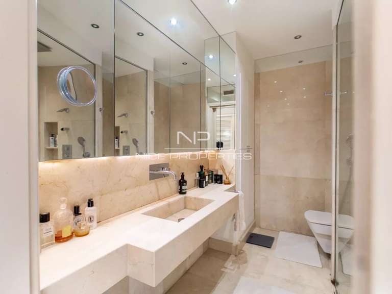 Apartment Nice - 3 bedrooms - 246m²