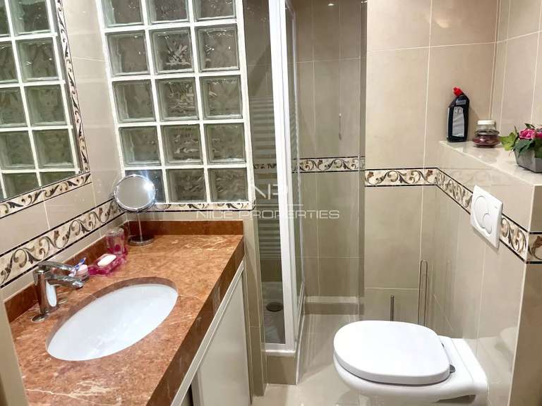 Apartment Nice - 4 bedrooms - 304m²