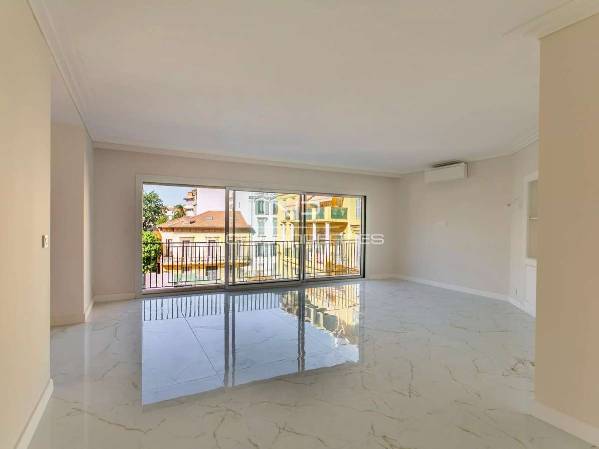 Apartment Nice