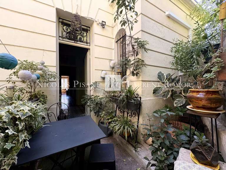 Apartment Nice - 2 bedrooms - 139m²