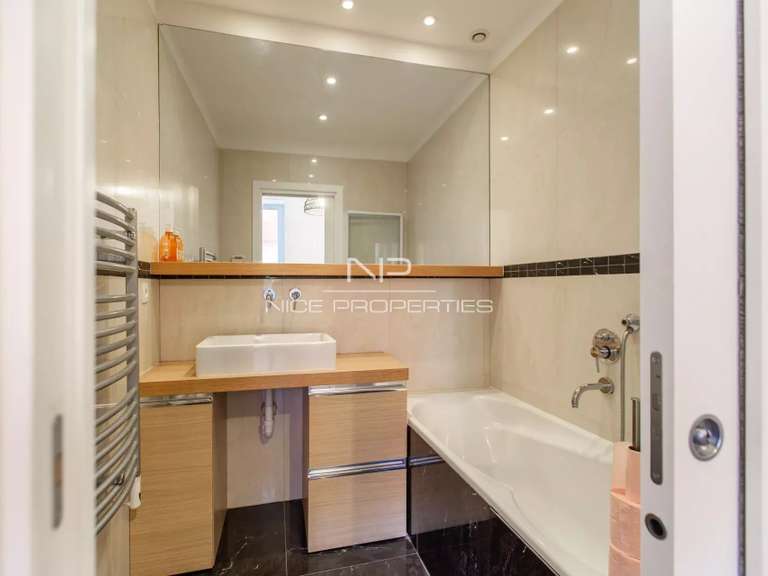 Appartement Nice - 2 chambres - 77m²