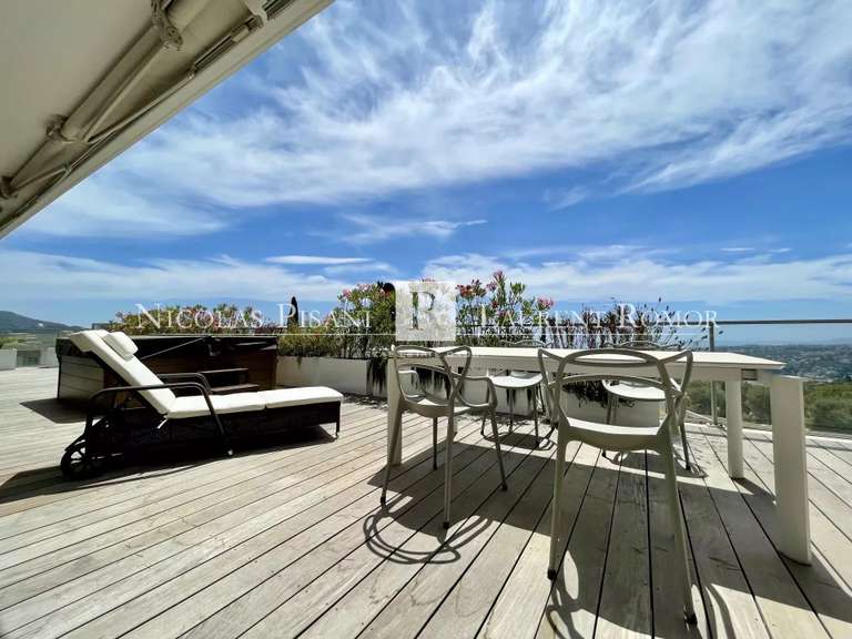 Appartement Nice - 3 chambres - 160m²