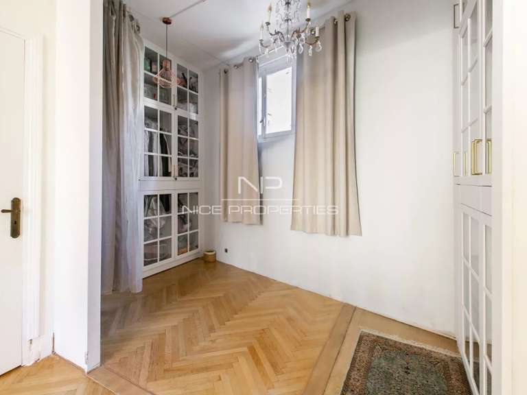 Appartement Nice - 1 chambre - 102m²