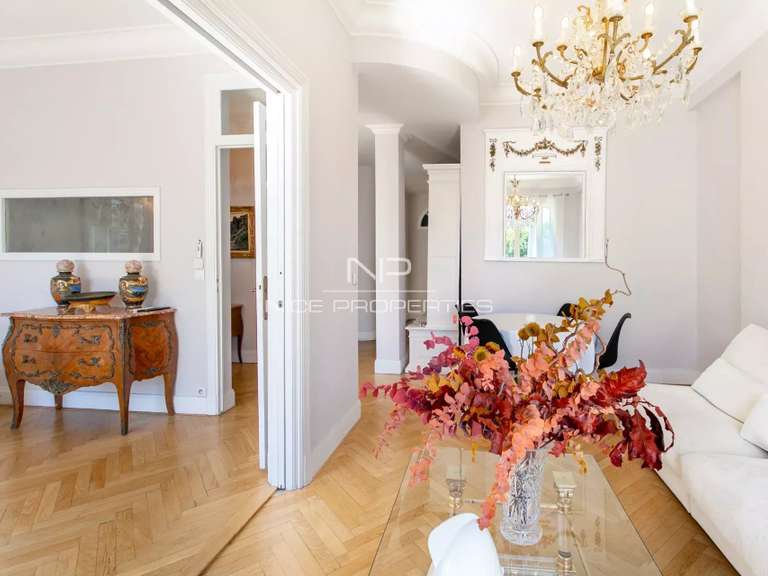 Appartement Nice - 1 chambre - 102m²