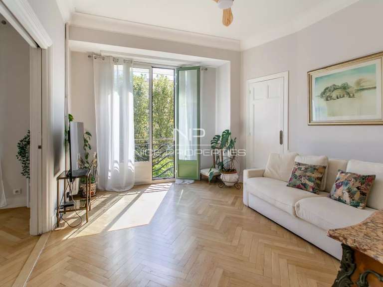 Appartement Nice - 1 chambre - 102m²