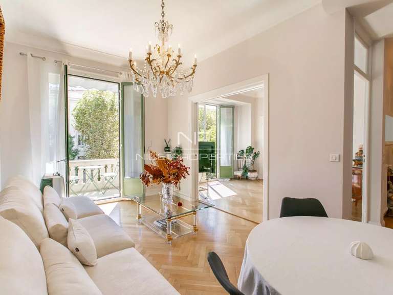 Appartement Nice - 1 chambre - 102m²