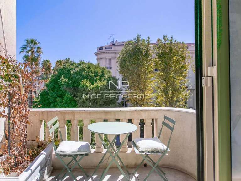 Appartement Nice - 1 chambre - 102m²
