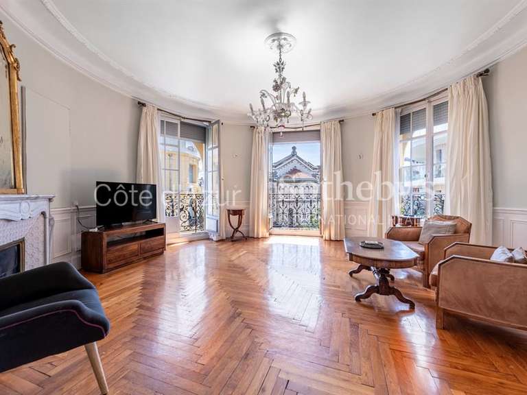 Appartement Nice - 2 chambres - 131m²