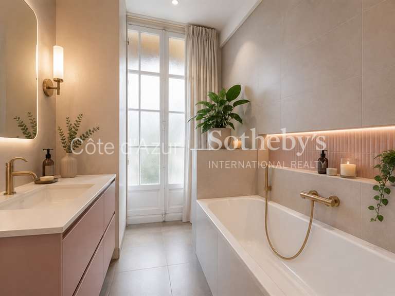 Apartment Nice - 2 bedrooms - 131m²