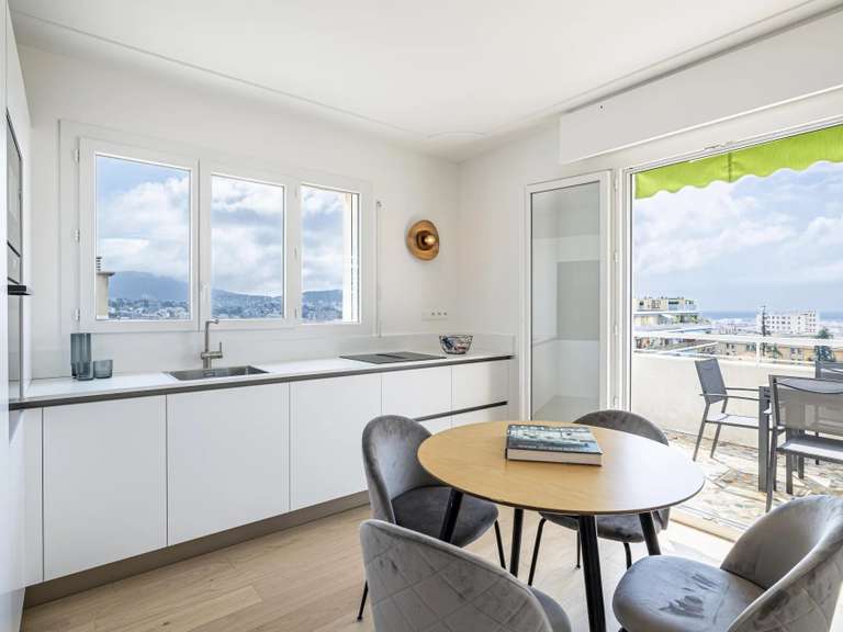 Apartment Nice - 3 bedrooms - 77m²