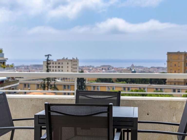 Apartment Nice - 3 bedrooms - 77m²