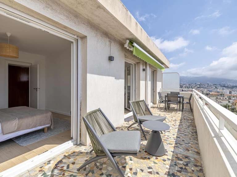 Apartment Nice - 3 bedrooms - 77m²