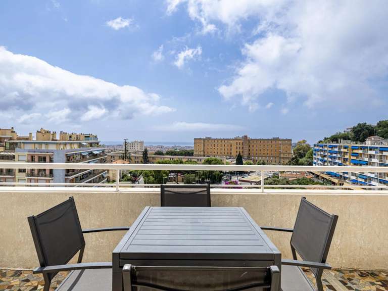 Apartment Nice - 3 bedrooms - 77m²