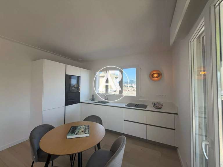 Appartement Nice - 3 chambres - 77m²