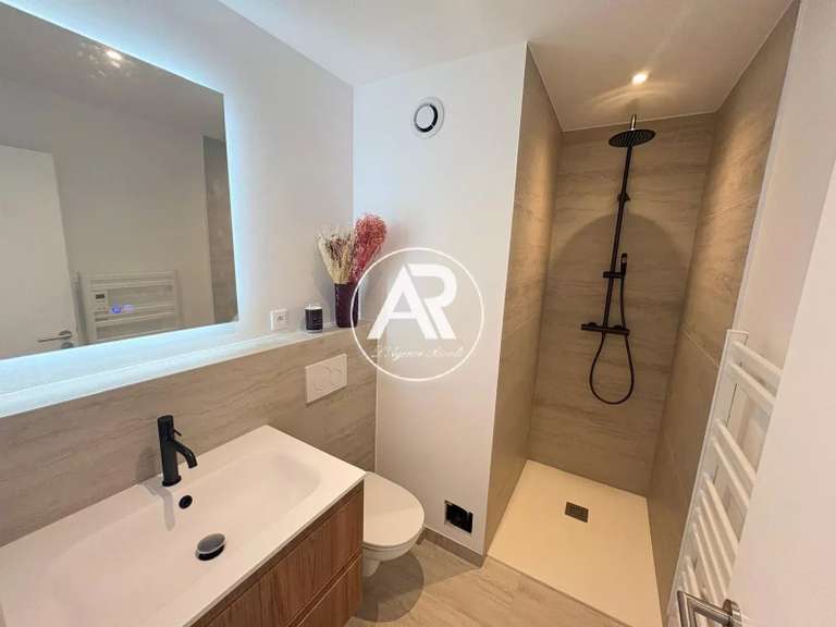 Appartement Nice - 3 chambres - 77m²