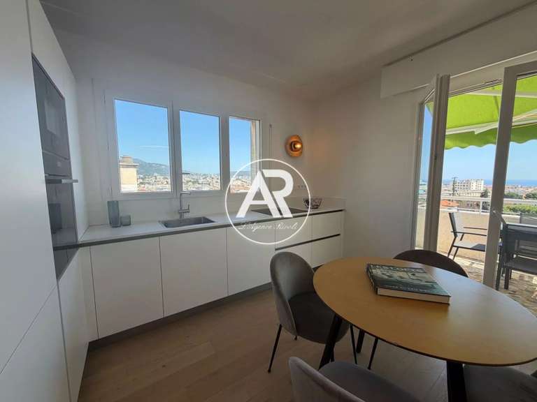 Appartement Nice - 3 chambres - 77m²