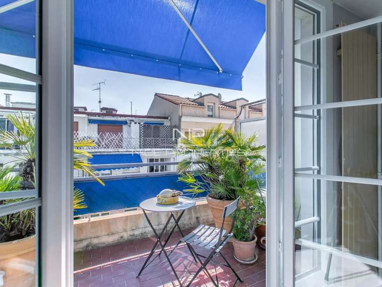 Appartement Nice - 1 chambre - 74m²
