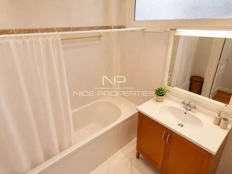 Appartement Nice - 1 chambre - 53m²